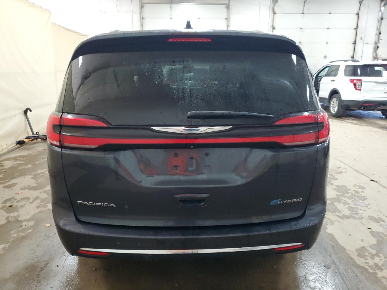 2021 Chrysler Pacifica Hybrid Touring L VIN: 2C4RC1L75MR594058 Lot: 90074375