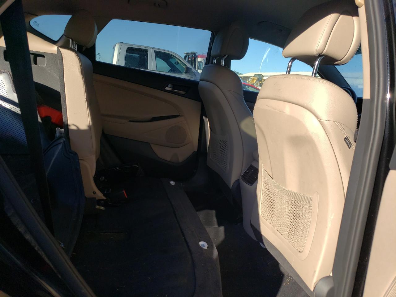 2018 Hyundai Tucson Sel VIN: KM8J33A47JU764948 Lot: 84195395