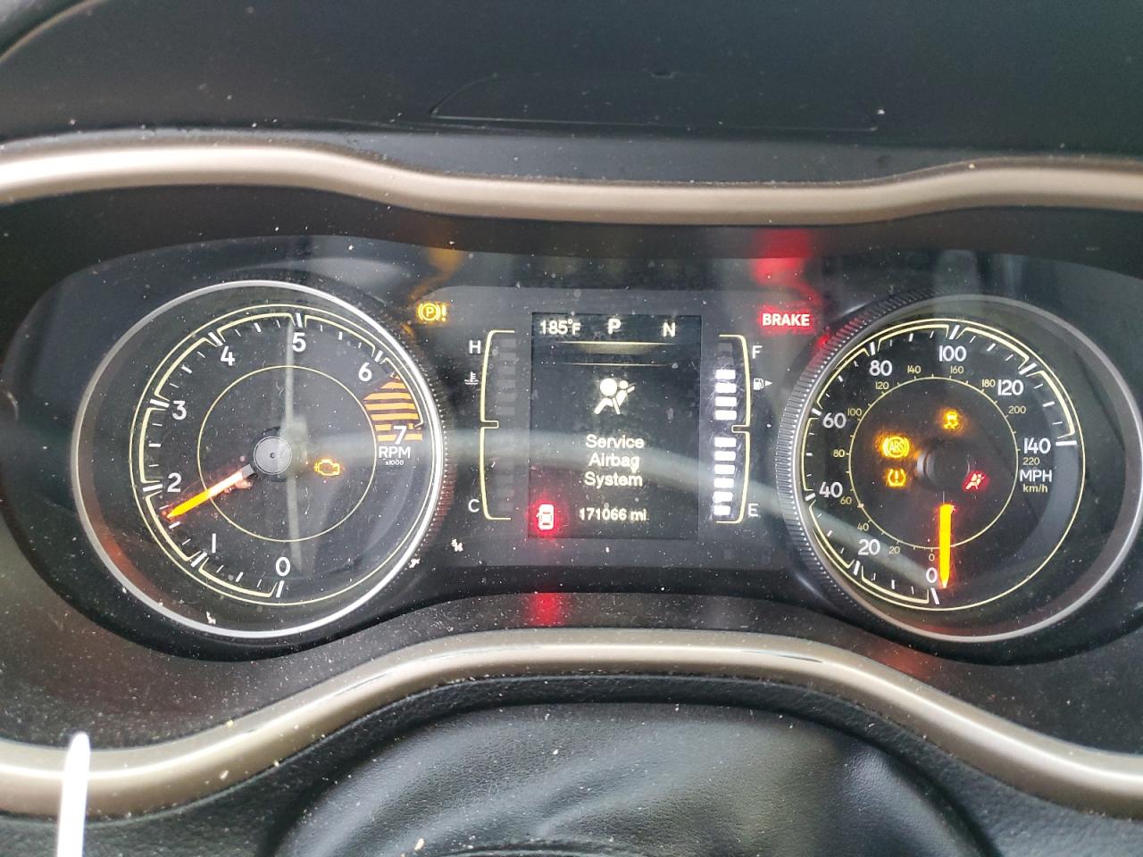 2016 Jeep Cherokee Latitude VIN: 1C4PJLCB3GW165008 Lot: 89551095