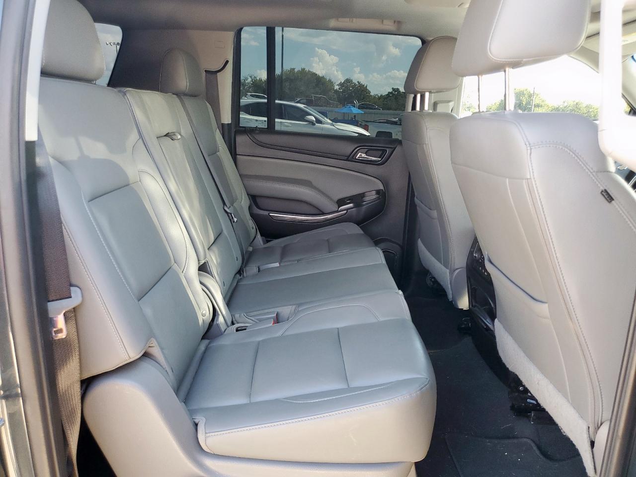 2019 Chevrolet Suburban K1500 Lt VIN: 1GNSKHKC9KR380874 Lot: 82176475
