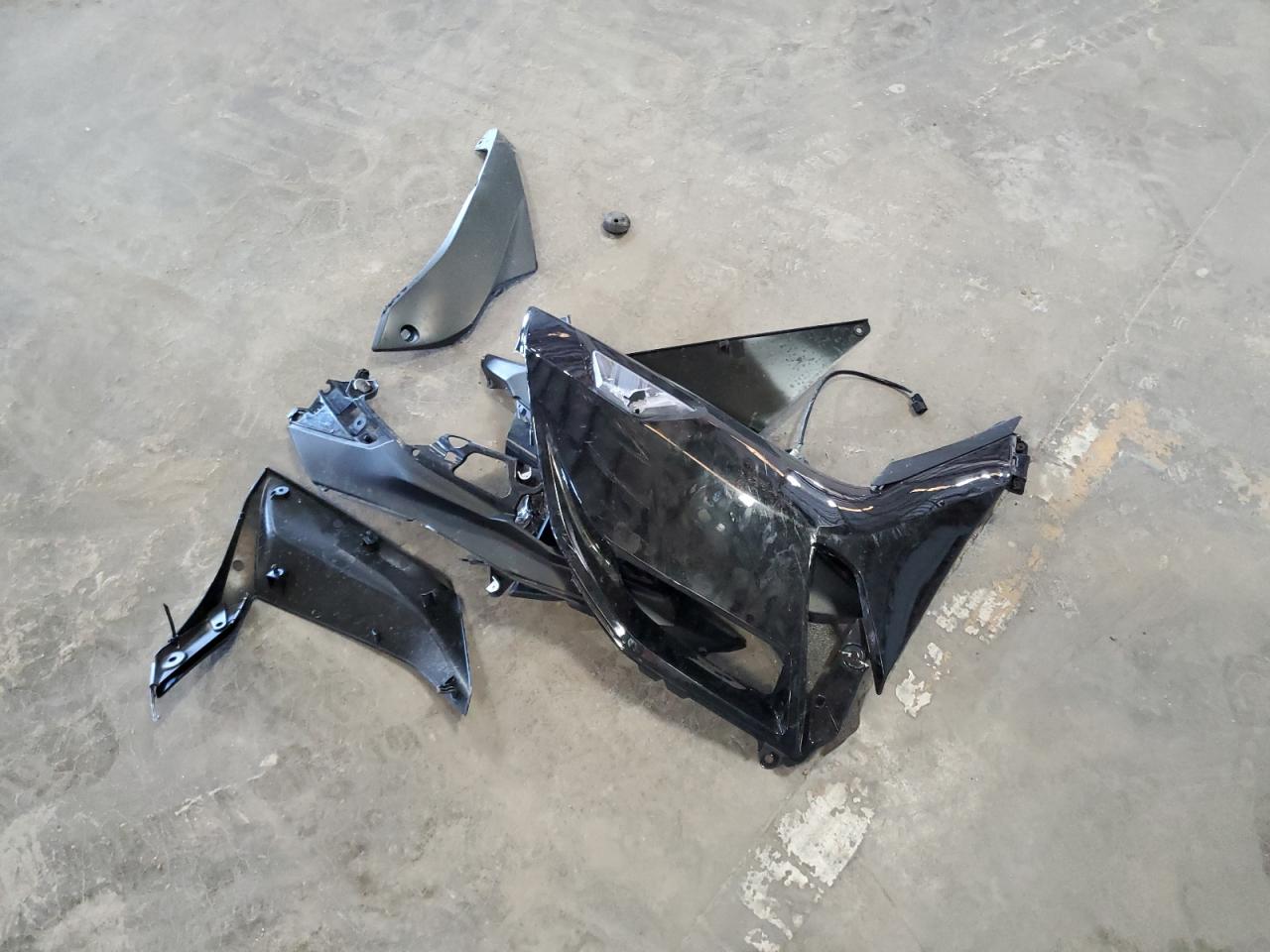 2024 Kawasaki Ex650 R VIN: ML5EXER15RDAB7319 Lot: 90350515