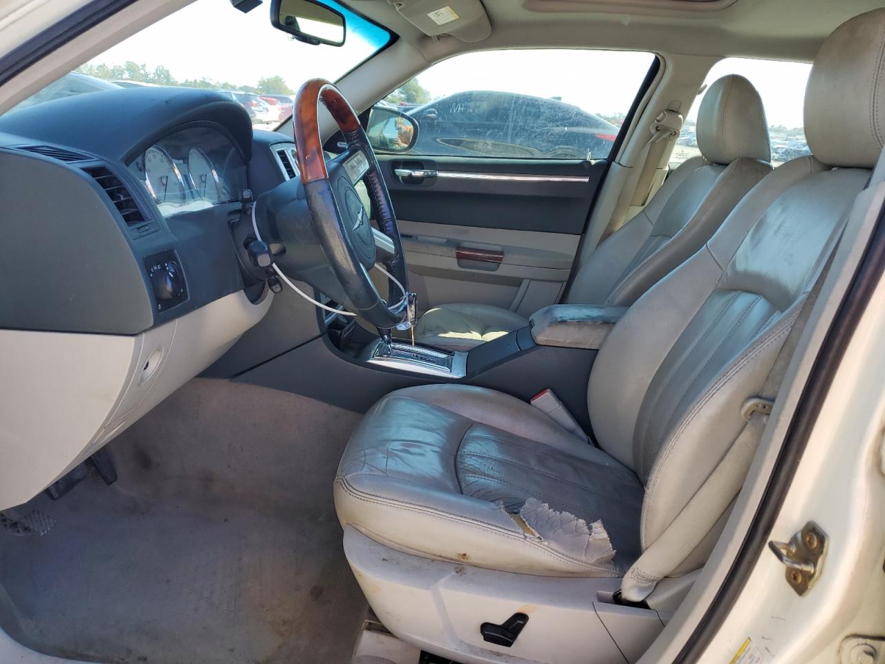 2006 Chrysler 300C VIN: 2C3KA63H96H258889 Lot: 84598315