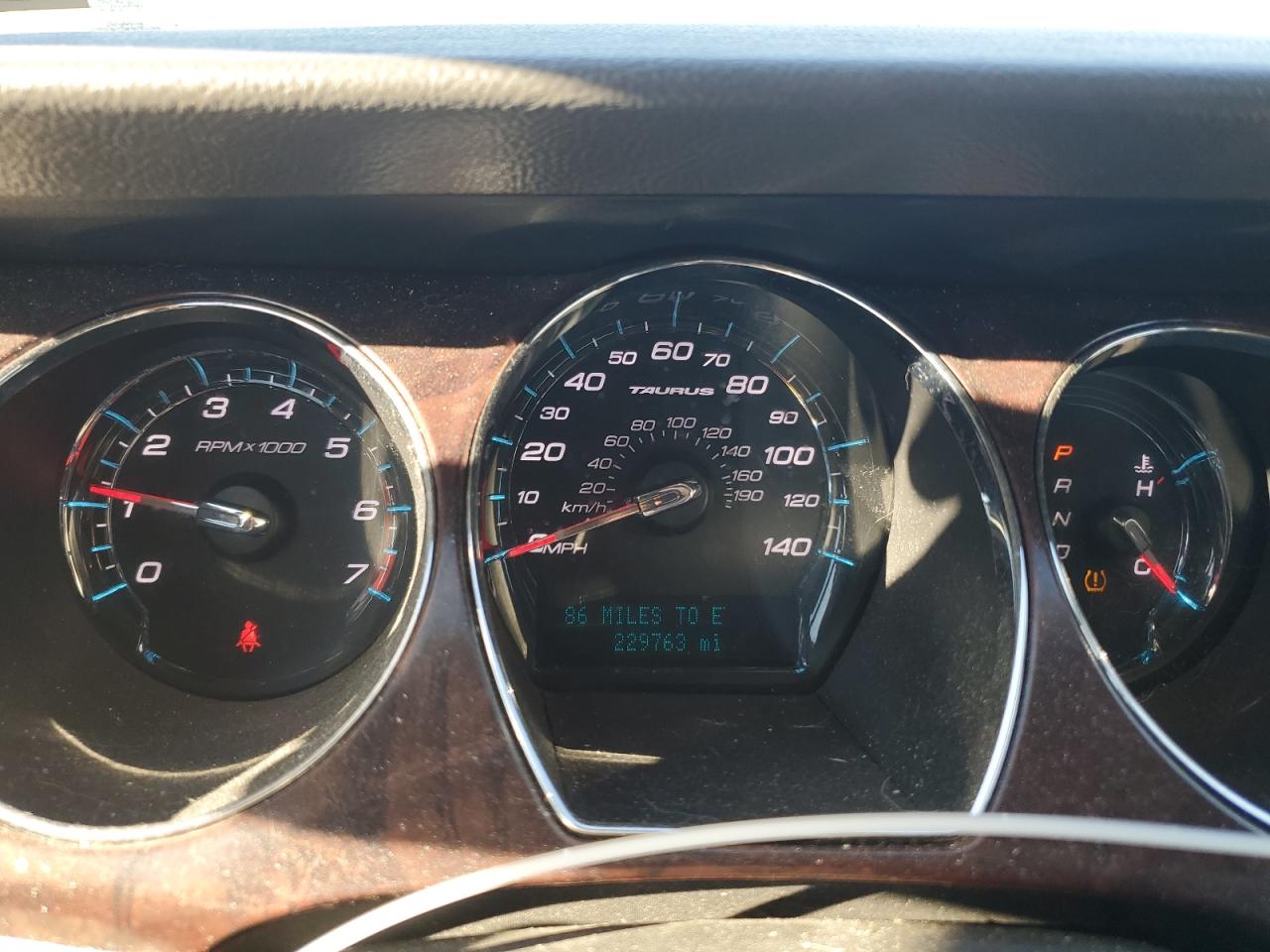 2011 Ford Taurus Sel VIN: 1FAHP2HW9BG123413 Lot: 89640365