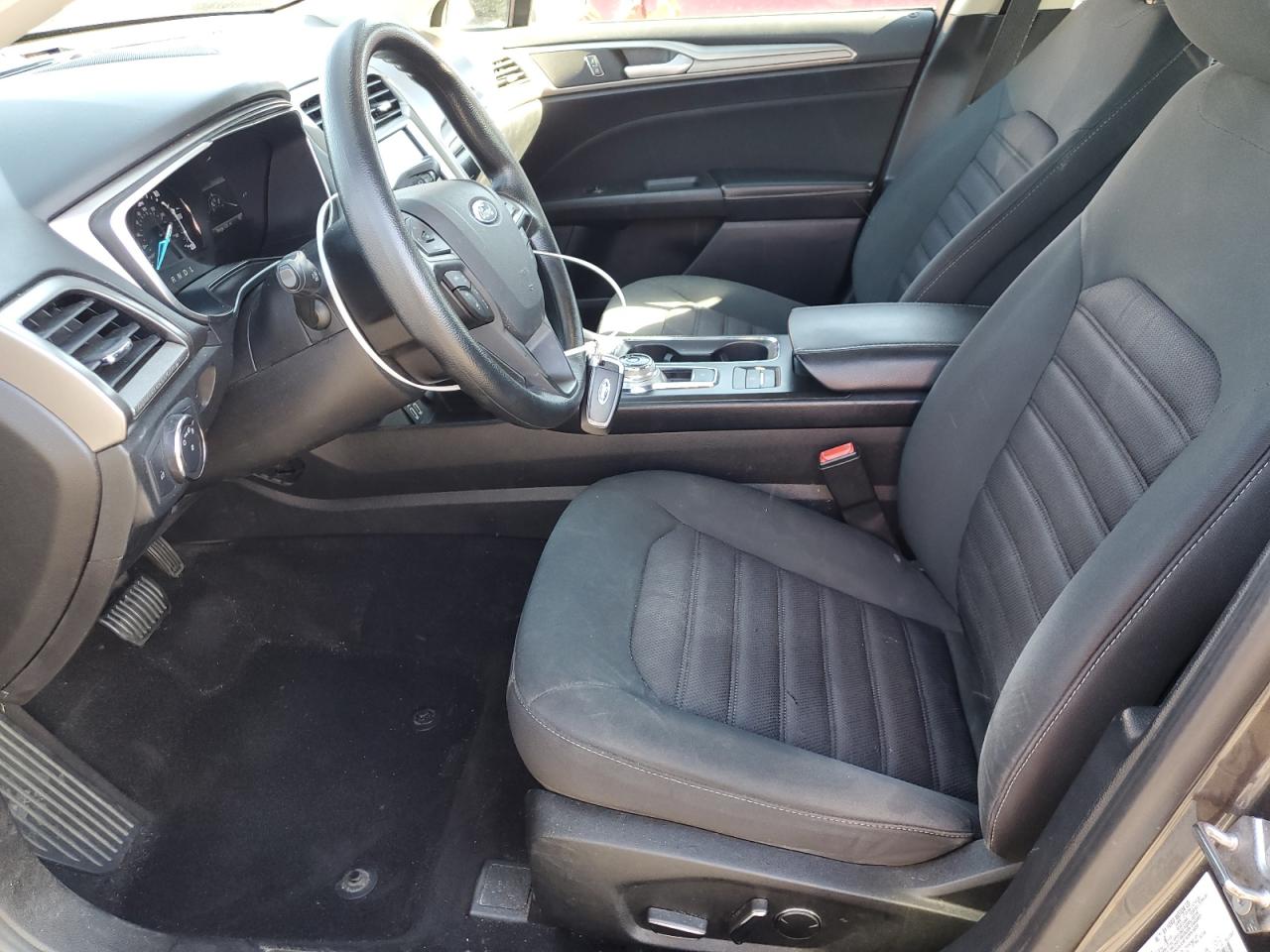 2019 Ford Fusion Se VIN: 3FA6P0LU3KR202313 Lot: 82335995