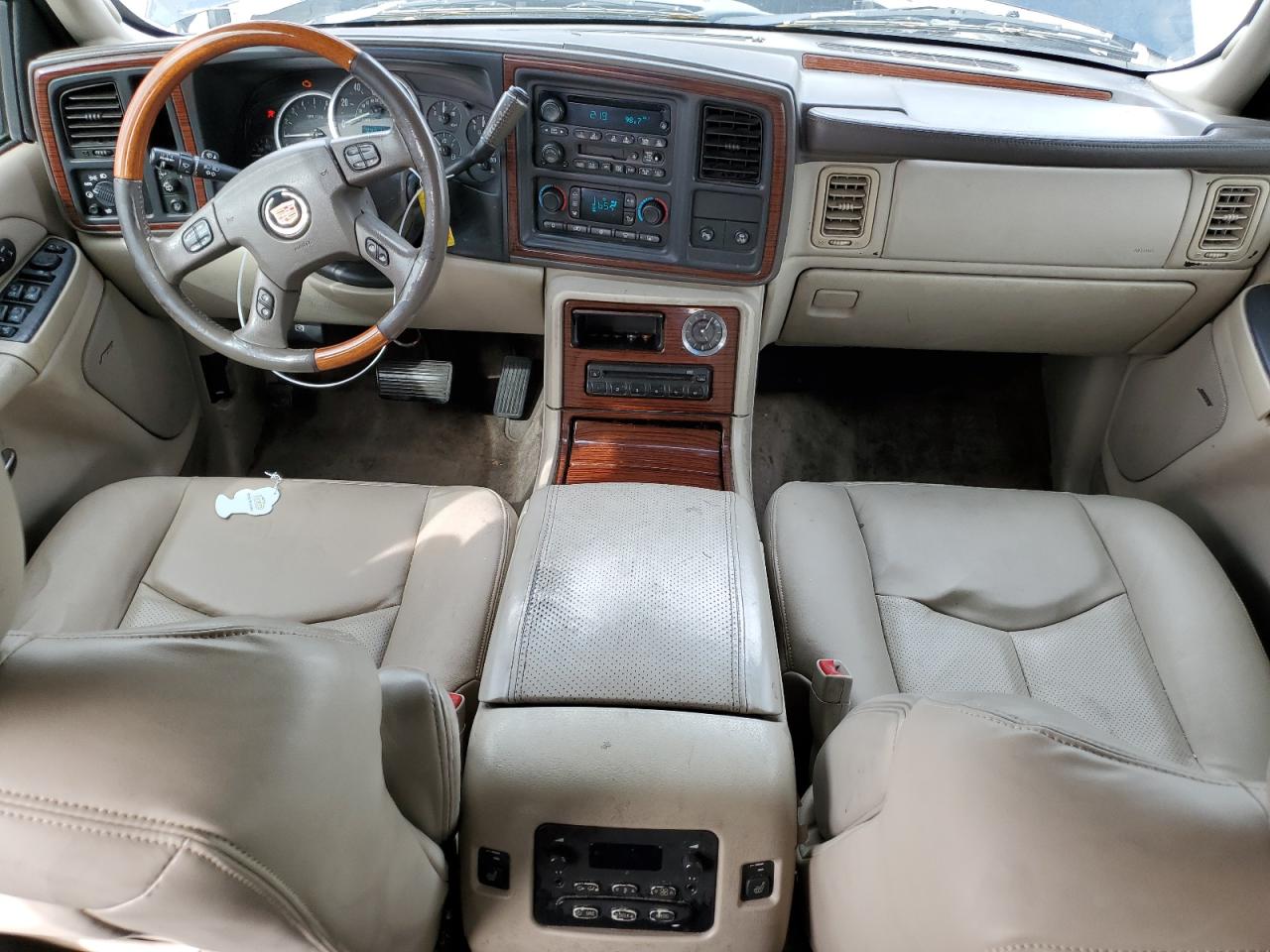 2004 Cadillac Escalade Luxury VIN: 1GYEK63NX4R231526 Lot: 86461935
