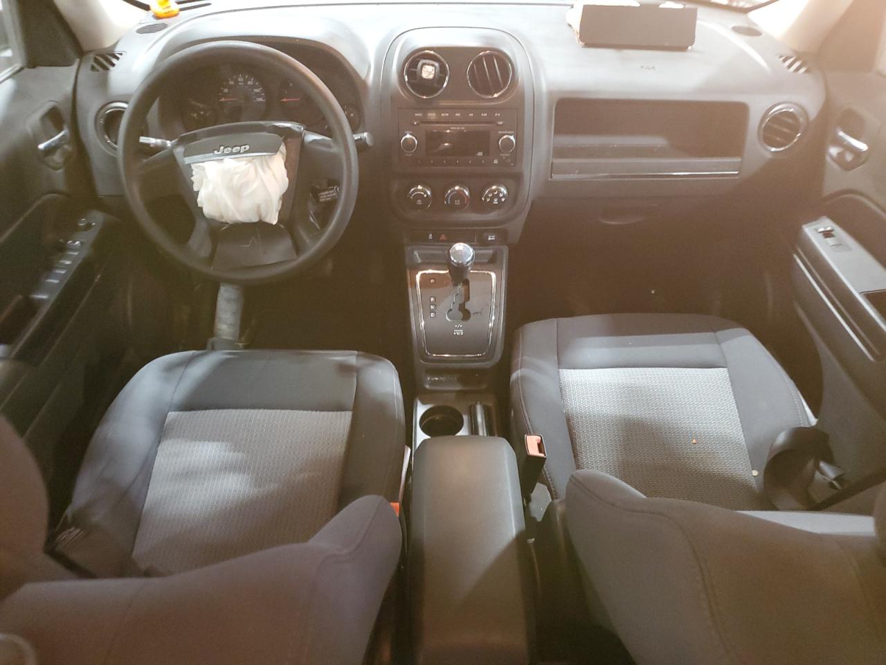 2010 Jeep Patriot Sport VIN: 1J4NT2GA5AD518570 Lot: 82757325