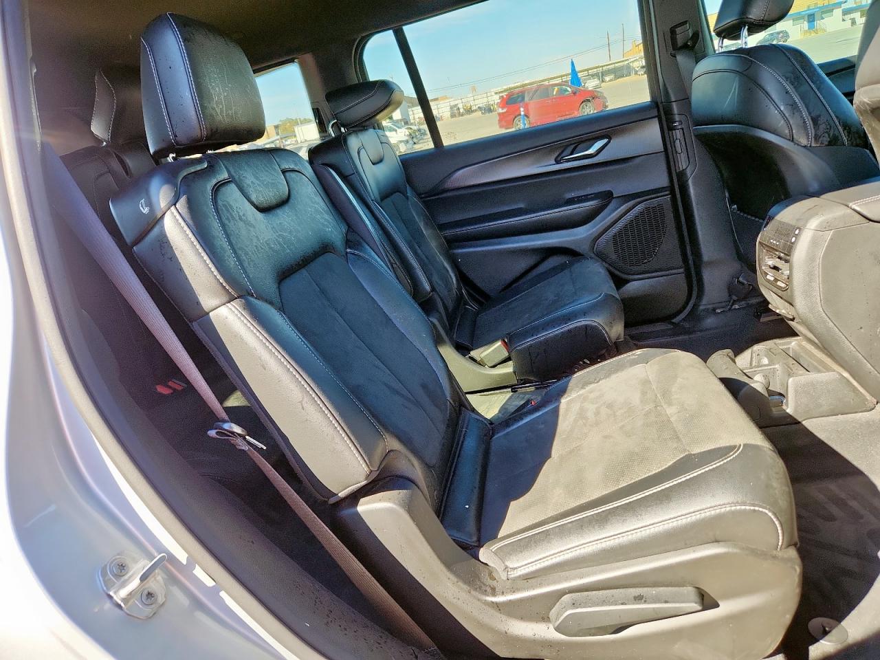 2025 Jeep Grand Cherokee L Laredo VIN: 1C4RJKAG0S8644159 Lot: 86184615