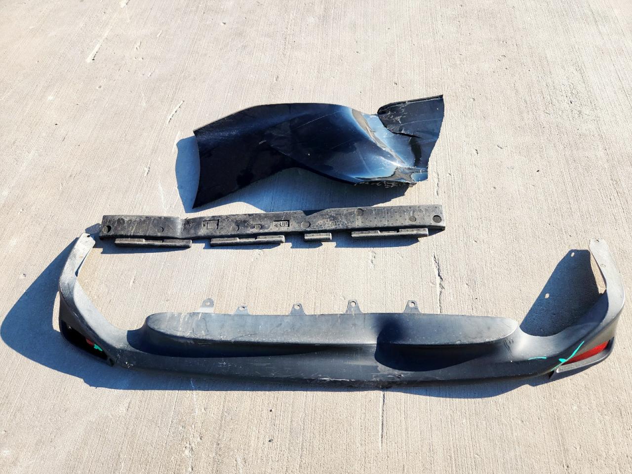 2019 Toyota Camry L VIN: 4T1B11HK9KU180992 Lot: 86313225