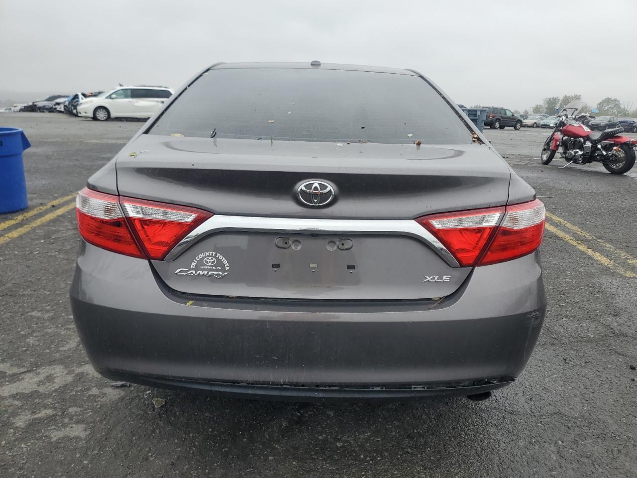 2015 Toyota Camry Le VIN: 4T1BF1FK4FU945374 Lot: 82408175