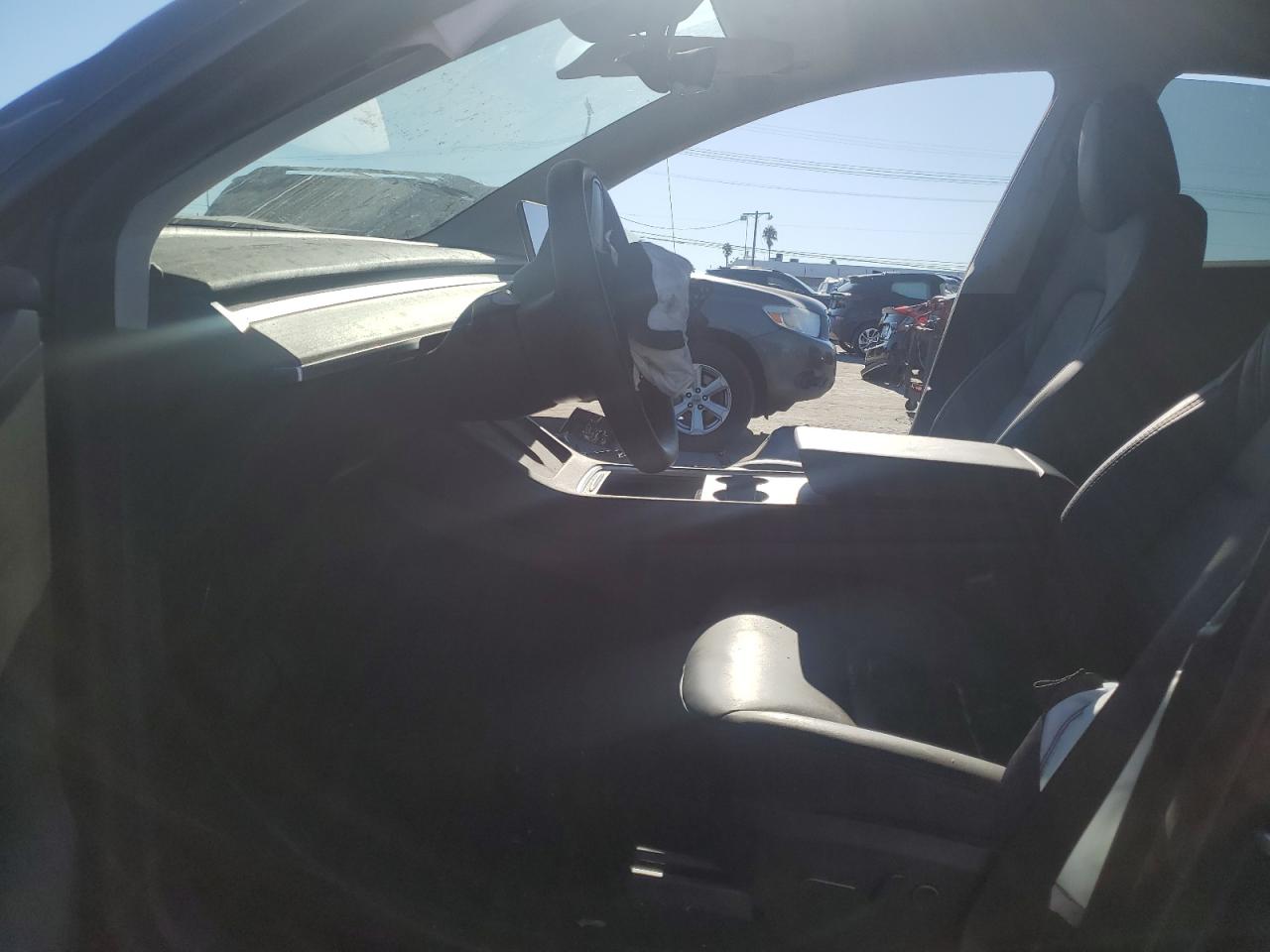 2024 Tesla Model Y VIN: 7SAYGDEE3RF031934 Lot: 85831635