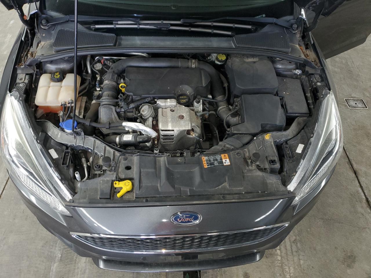 2015 Ford Focus Se VIN: 1FADP3FE8FL355142 Lot: 86076035