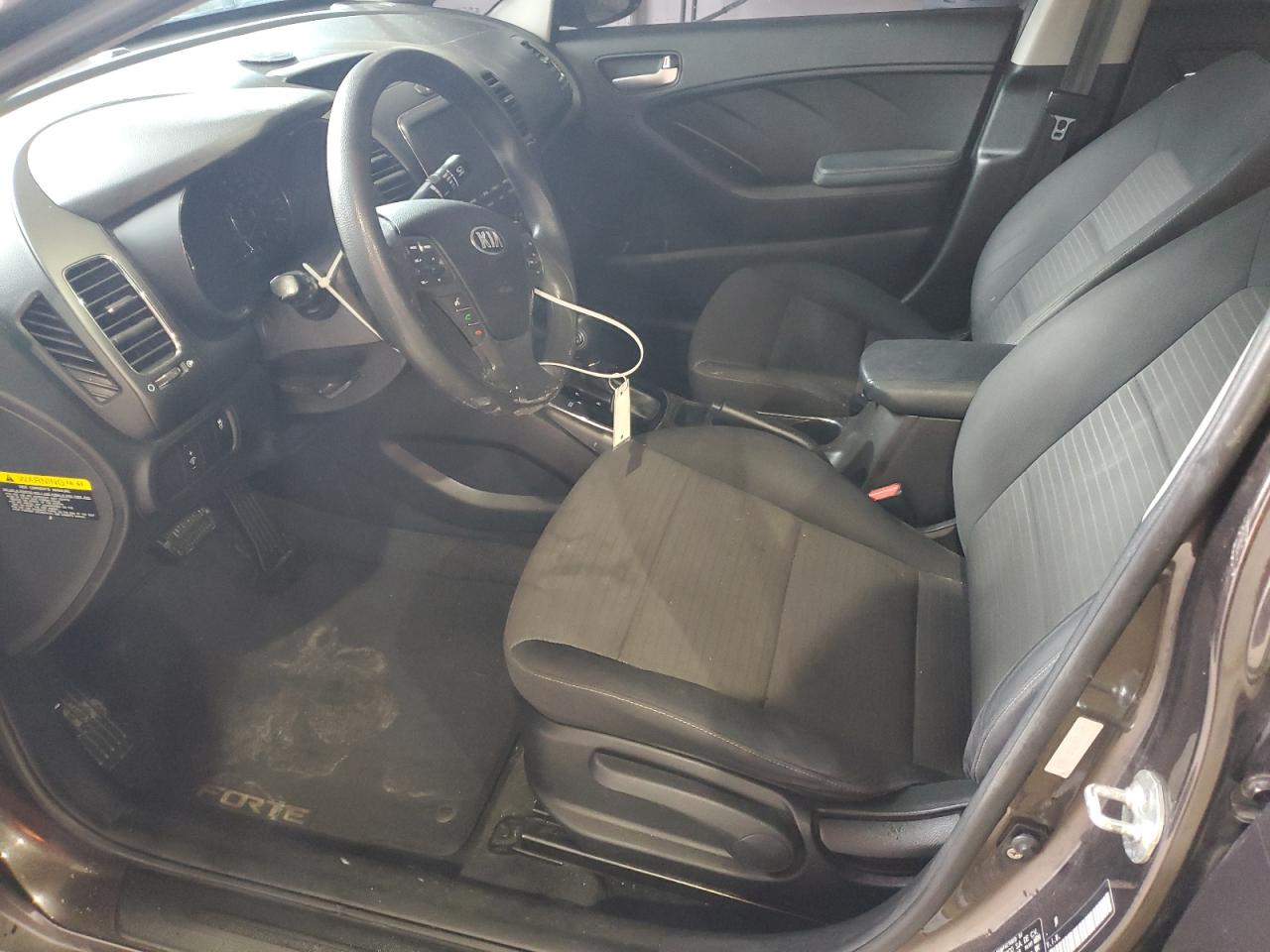 2018 Kia Forte Lx VIN: 3KPFL4A72JE178814 Lot: 90867675