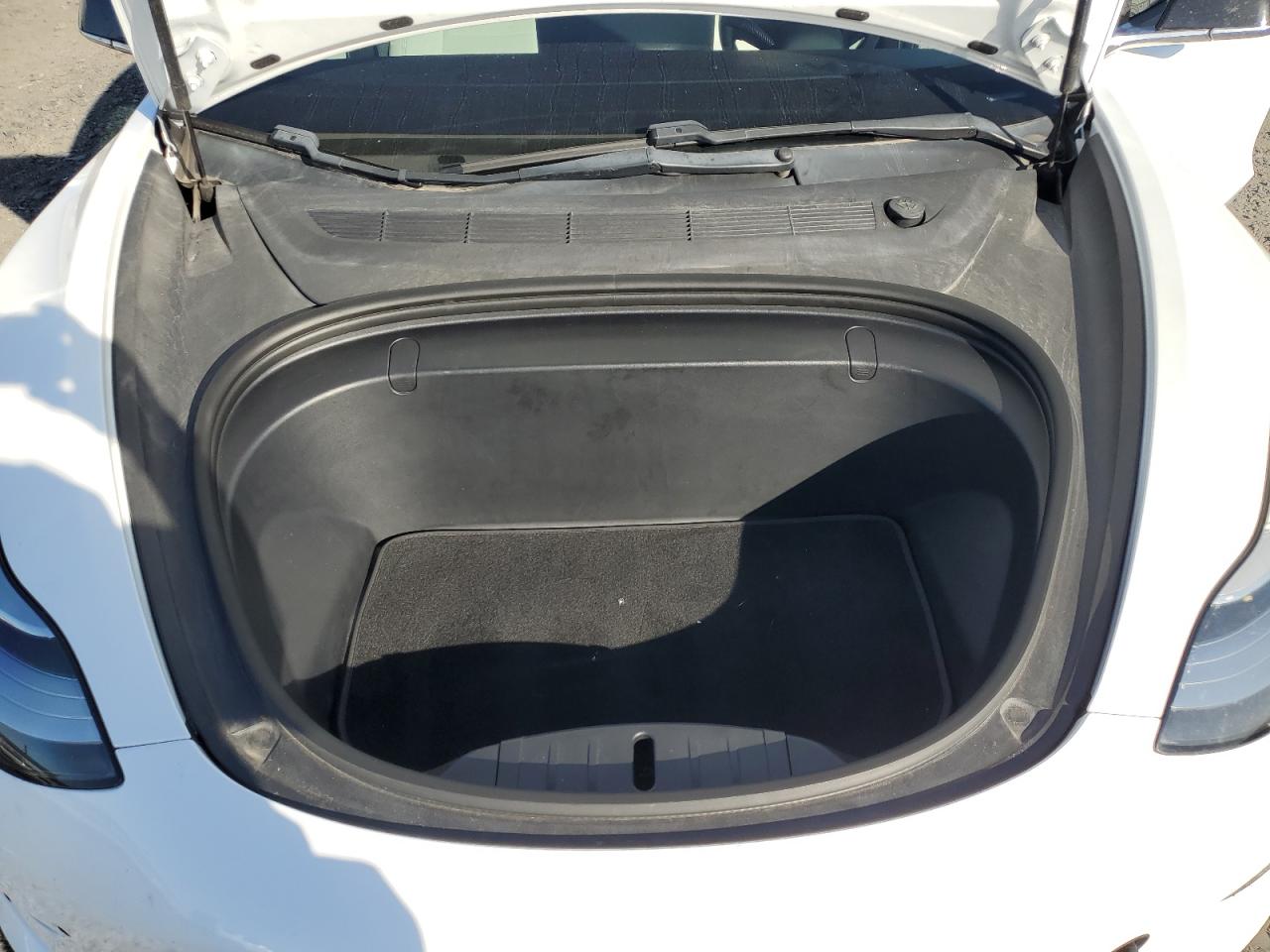 2018 Tesla Model 3 VIN: 5YJ3E1EA2JF168800 Lot: 84707165