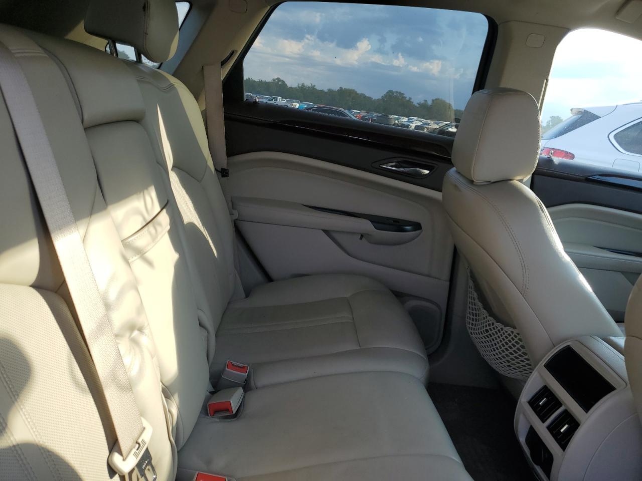 2015 Cadillac Srx Luxury Collection VIN: 3GYFNBE3XFS640755 Lot: 85112825