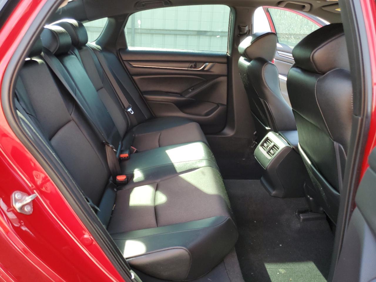 2020 Honda Accord Sport VIN: 1HGCV2F3XLA005833 Lot: 82200695