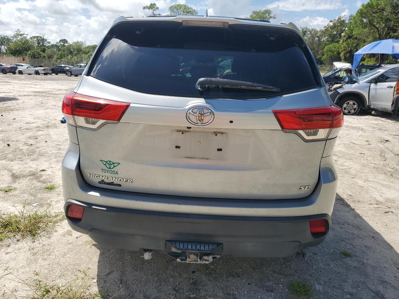 2018 Toyota Highlander Se VIN: 5TDKZRFHXJS541927 Lot: 84827925
