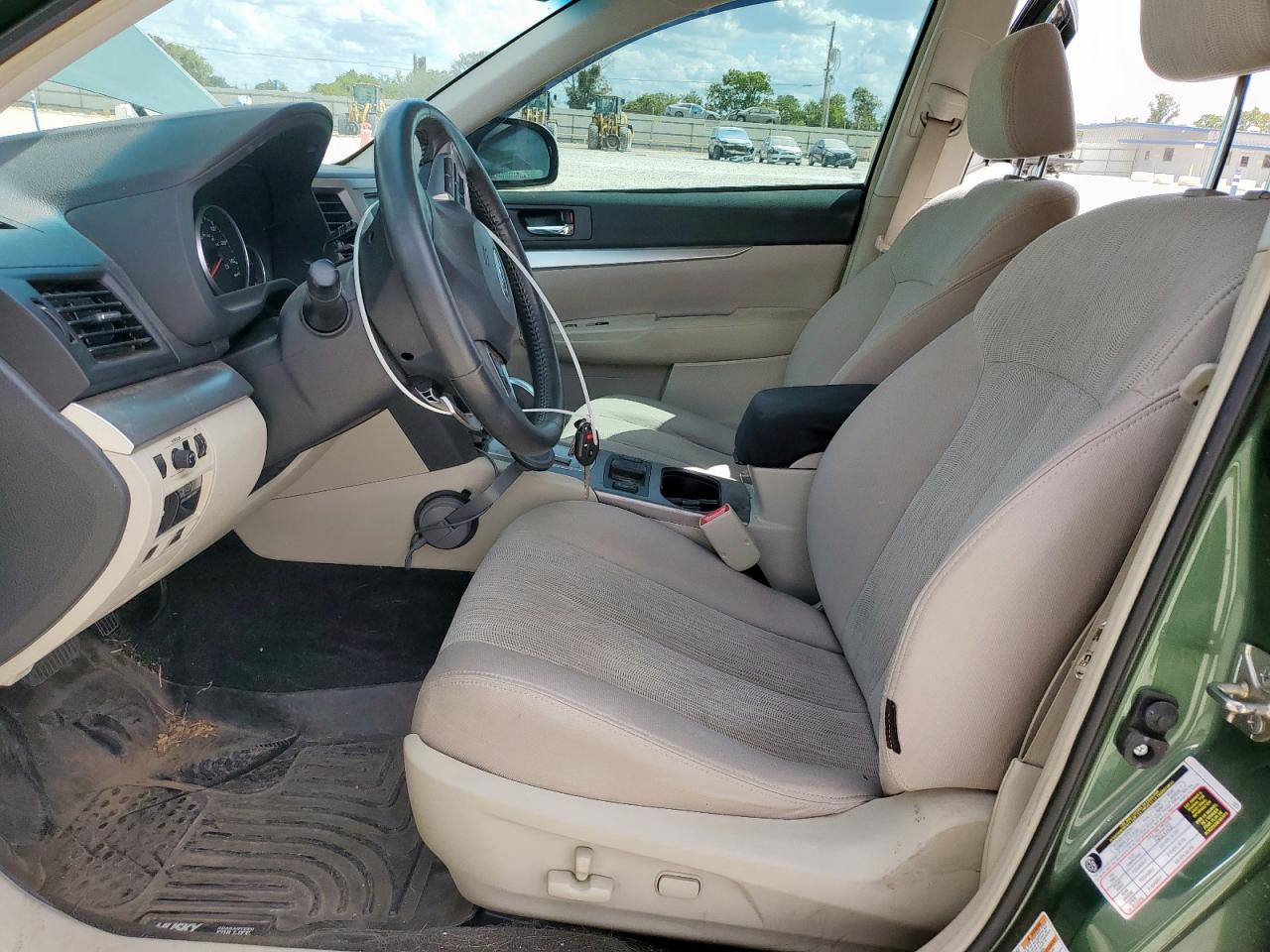 2014 Subaru Outback 2.5I Premium VIN: 4S4BRCCC1E3319415 Lot: 85741515