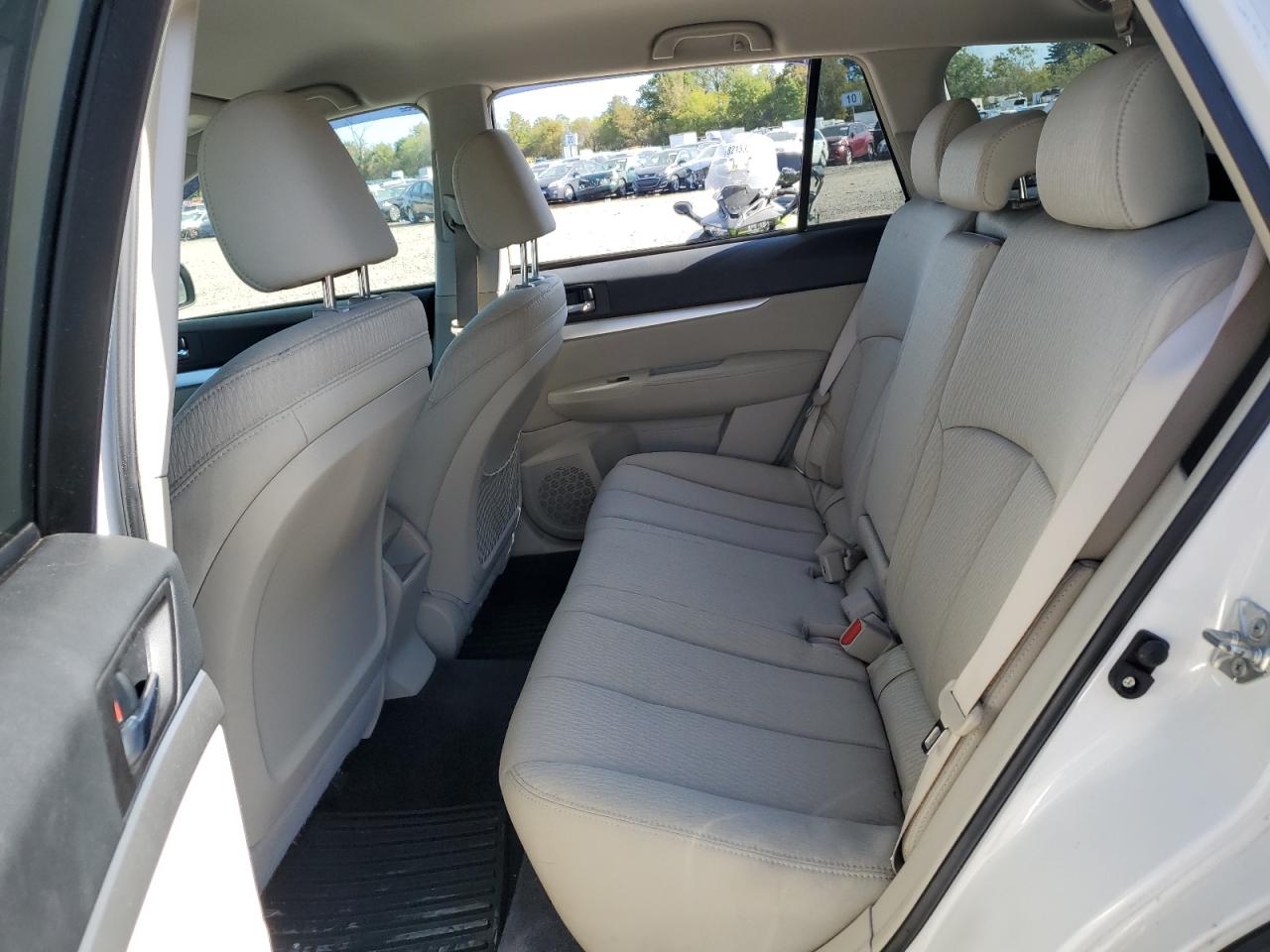 2010 Subaru Outback 2.5I Premium VIN: 4S4BRBCC7A3350656 Lot: 84214445