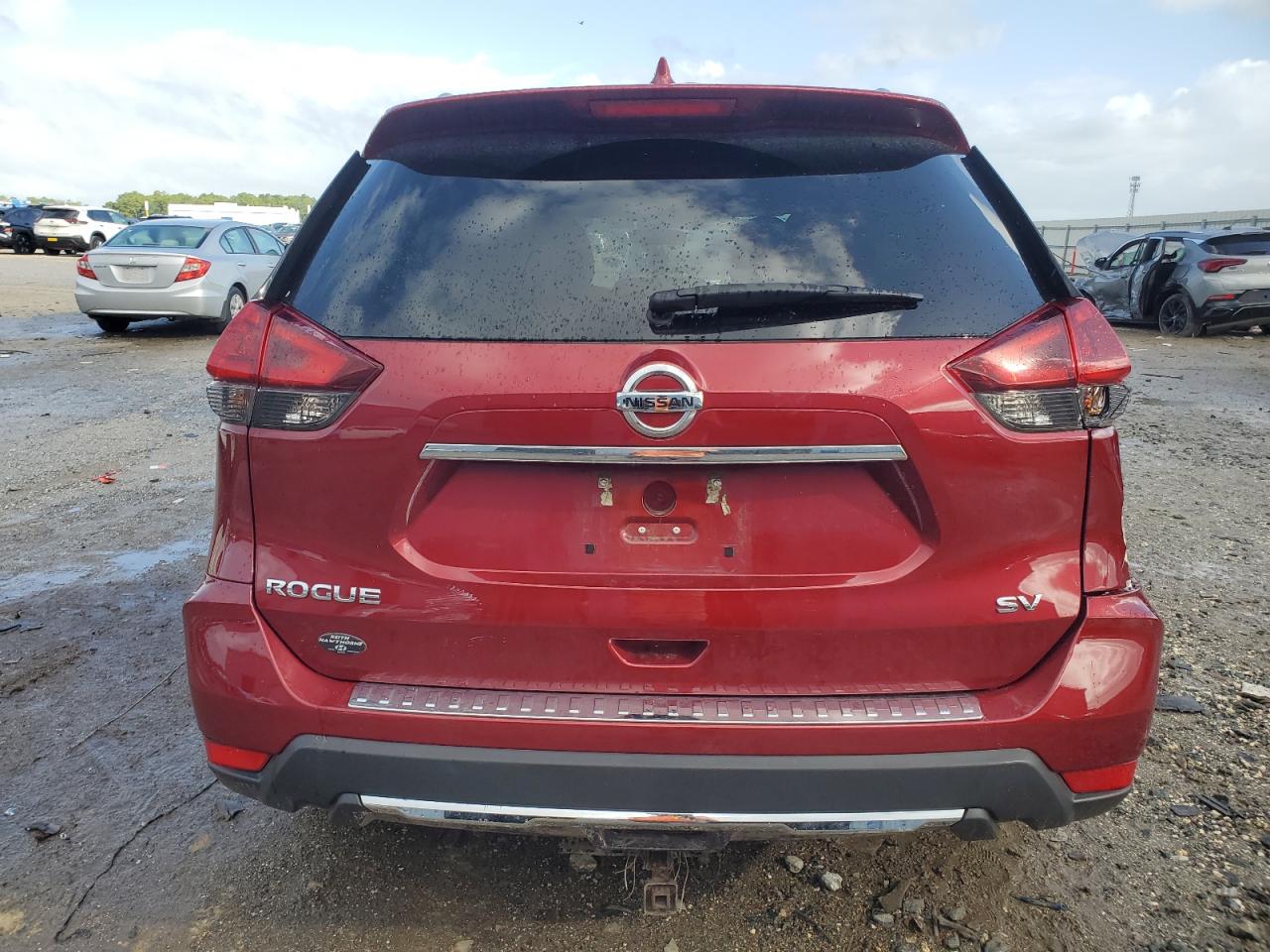 2018 Nissan Rogue S VIN: 5N1AT2MT8JC820513 Lot: 82201525