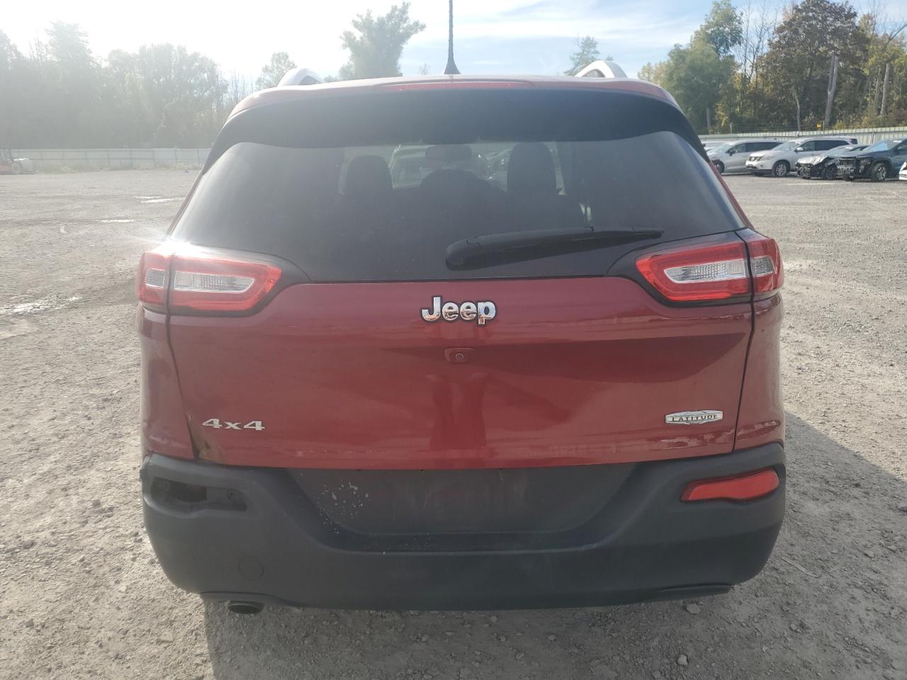 2016 Jeep Cherokee Latitude VIN: 1C4PJMCB8GW367459 Lot: 84356745