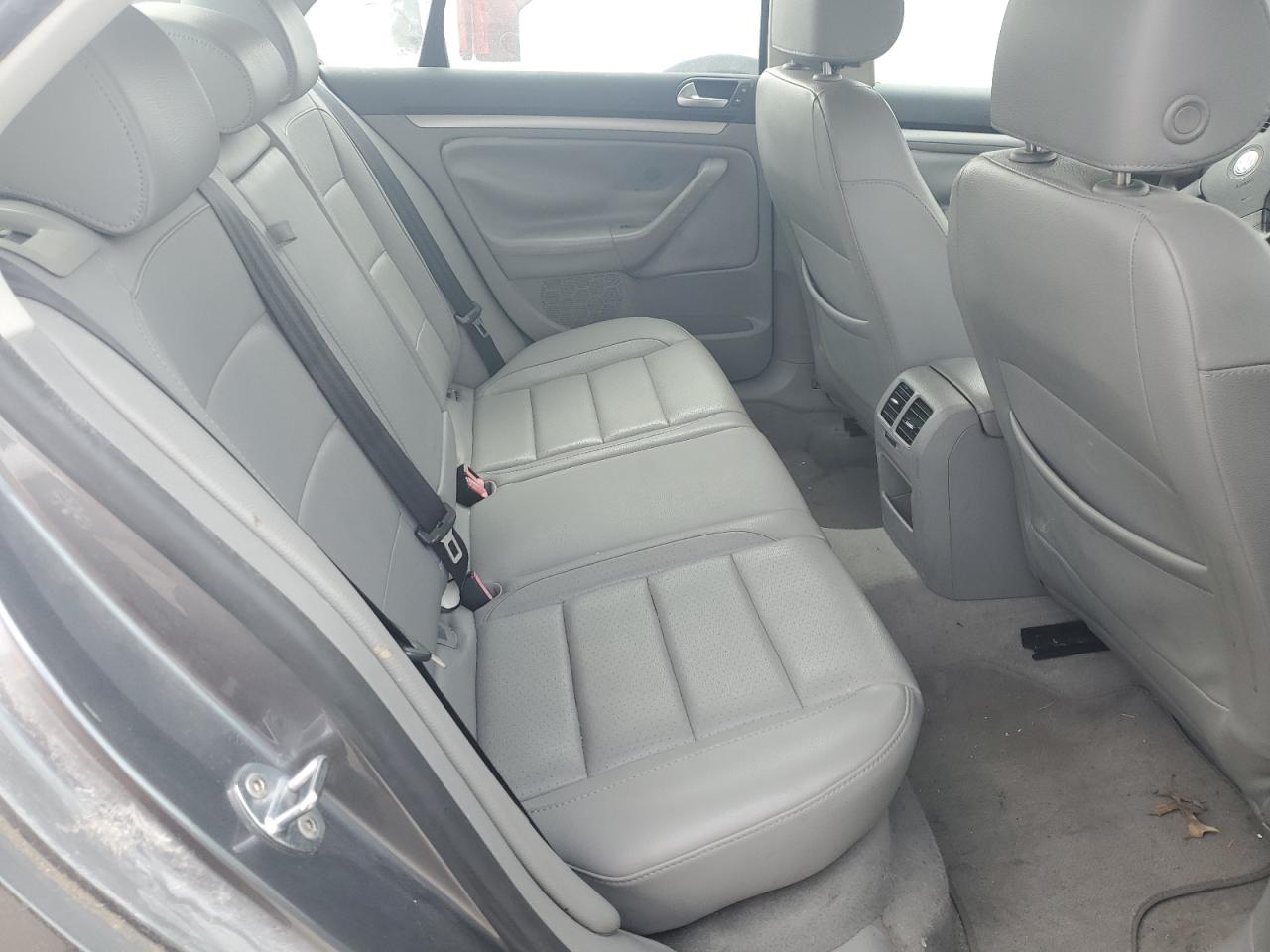 2006 Volkswagen Jetta 2.5 VIN: 3VWRG71K26M690381 Lot: 85583905