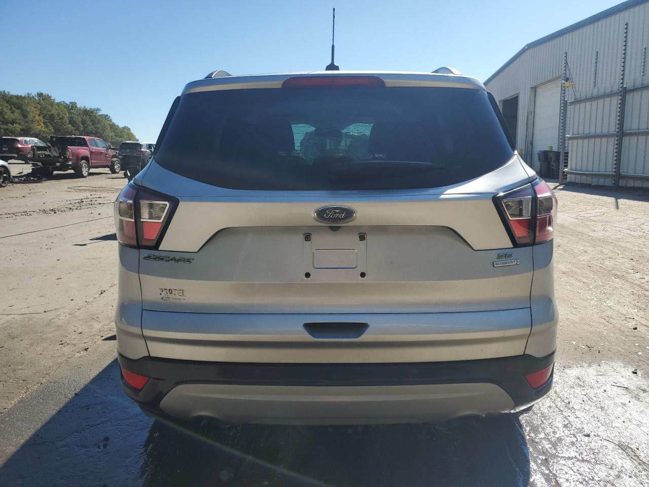 2017 Ford Escape Se VIN: 1FMCU0GD8HUC18360 Lot: 86610015