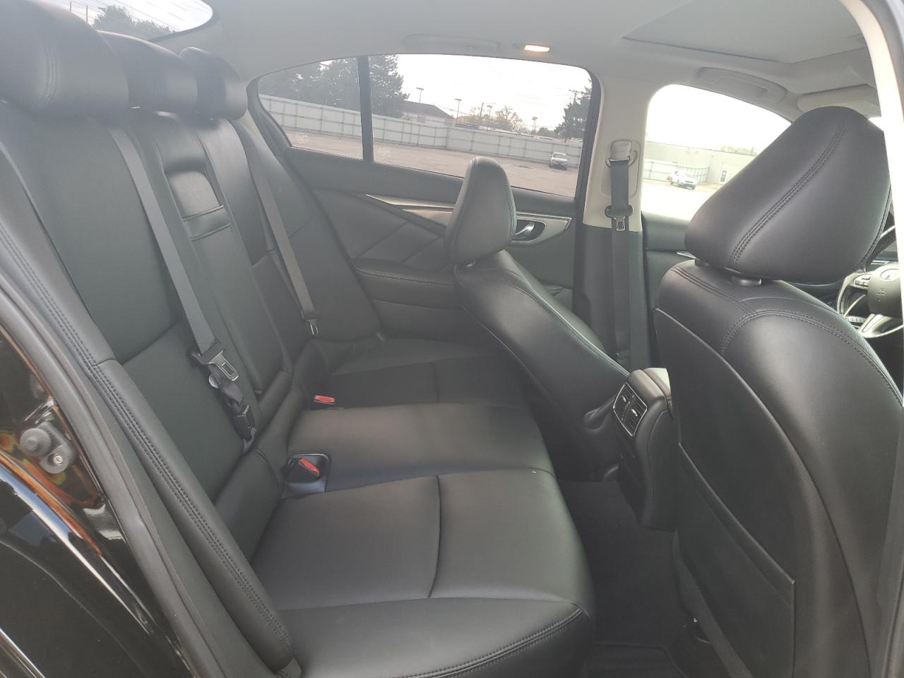 2017 Infiniti Q50 Premium VIN: JN1EV7AR5HM840361 Lot: 90410585