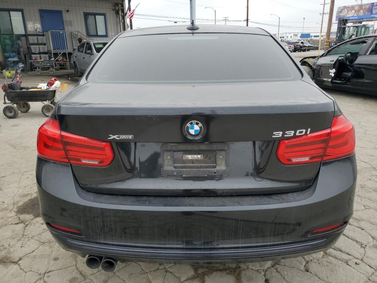 2018 BMW 330 Xi VIN: WBA8D9G57JNU71755 Lot: 82231915
