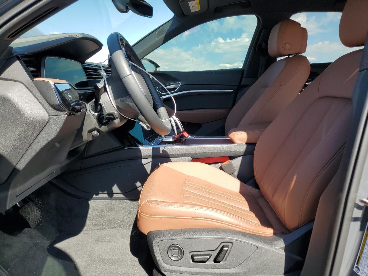 2024 Audi Q8 E-Tron Premium Plus VIN: WA15AAGE7RB063361 Lot: 86252055