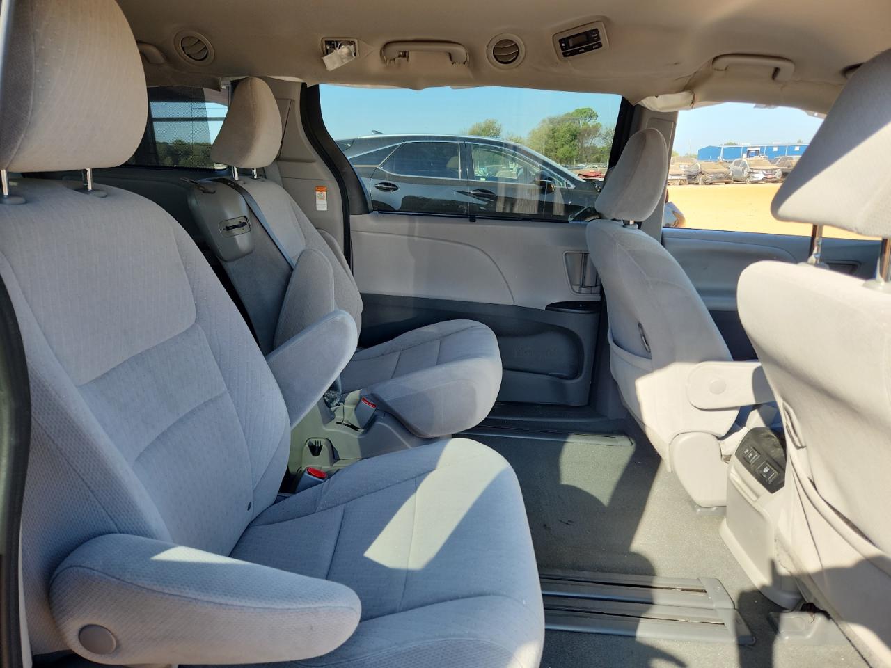 2020 Toyota Sienna Le VIN: 5TDKZ3DC8LS078905 Lot: 82002045