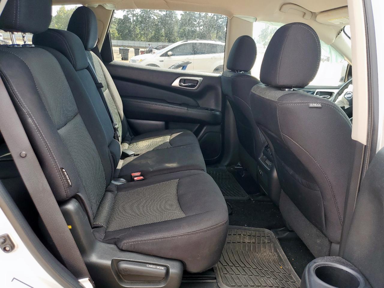 2019 Nissan Pathfinder S VIN: 5N1DR2MN6KC608224 Lot: 85878205