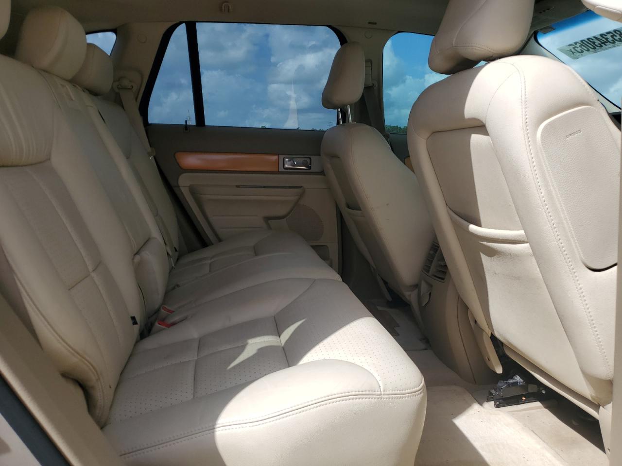 2007 Lincoln Mkx VIN: 2LMDU68C47BJ08010 Lot: 85343065