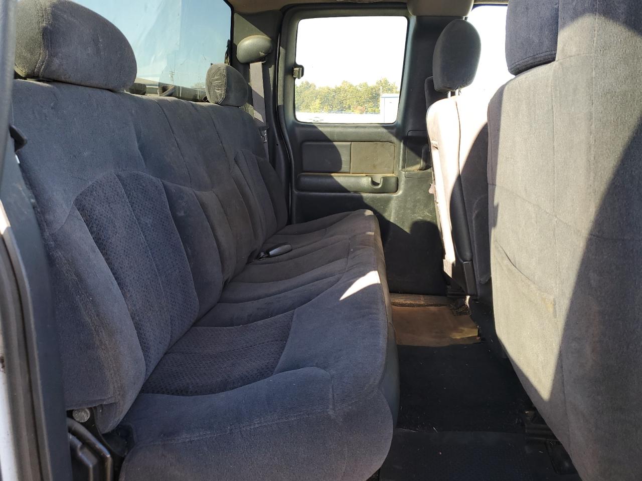 2002 Chevrolet Silverado C1500 VIN: 2GCEC19V321284071 Lot: 85384535