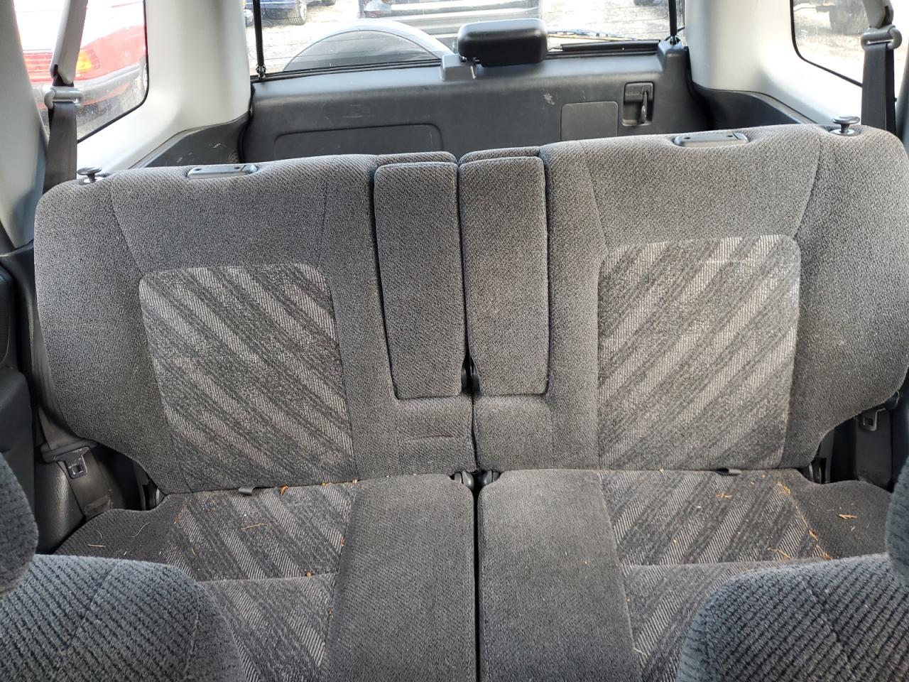 2000 Honda Cr-V Lx VIN: JHLRD1844YC032617 Lot: 84987395