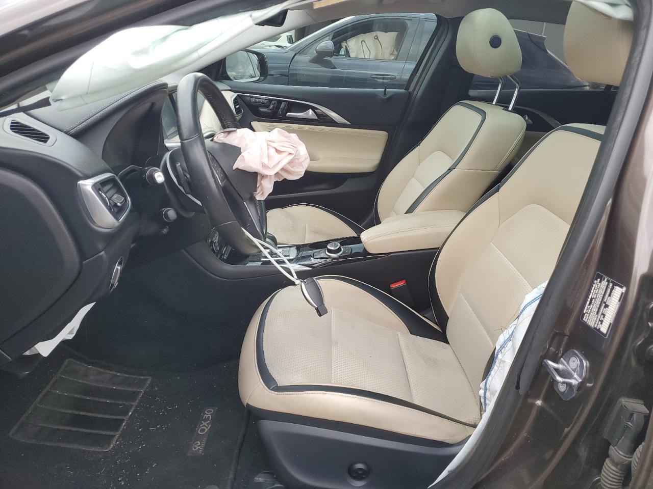 QX30 QX30