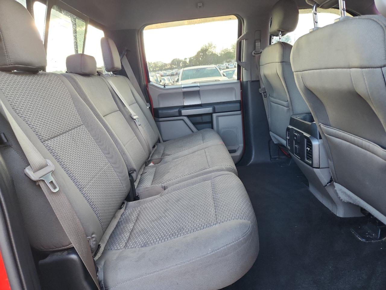 2015 Ford F150 Supercrew VIN: 1FTEW1C82FKD70701 Lot: 85694265