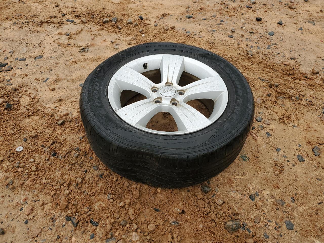 2017 Jeep Compass Sport VIN: 1C4NJDBBXHD154485 Lot: 90443125