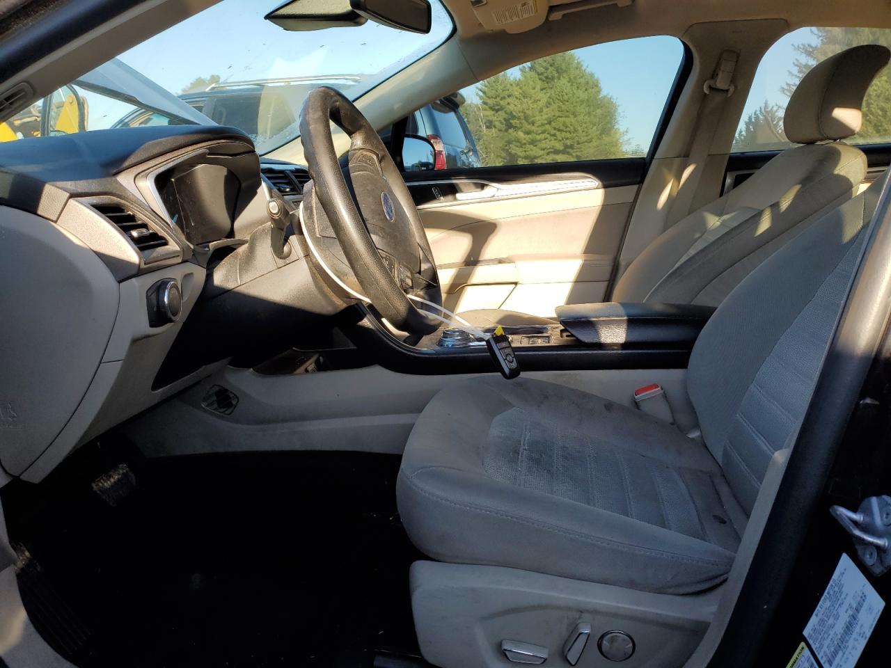 2019 Ford Fusion Se VIN: 3FA6P0LU2KR257657 Lot: 86133765