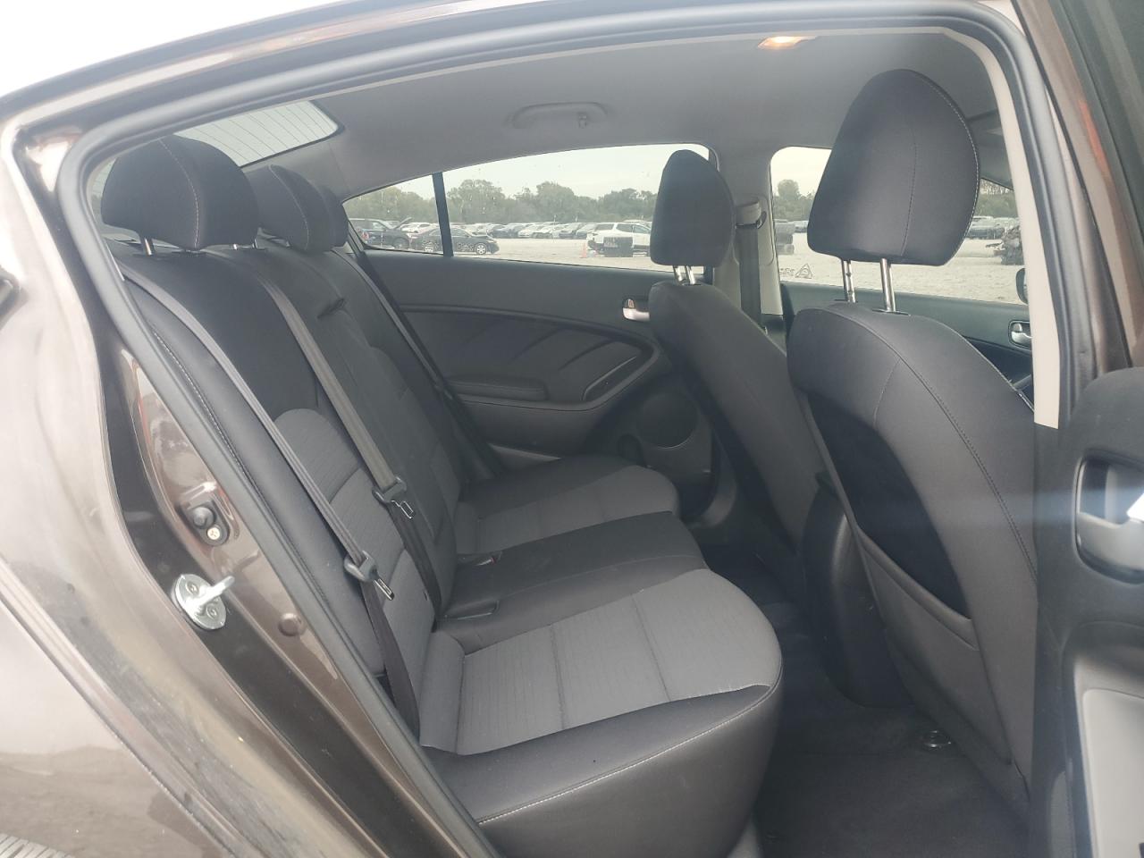 2017 Kia Forte Lx VIN: 3KPFL4A77HE129344 Lot: 86170515