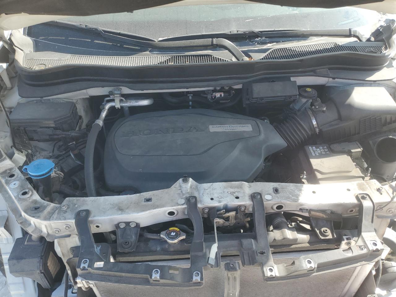 2016 Honda Pilot Exln VIN: 5FNYF5H73GB013904 Lot: 82594615