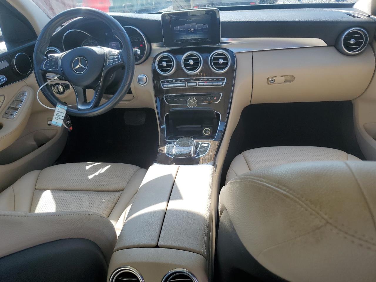 2015 Mercedes-Benz C 300 VIN: 55SWF4JB2FU090342 Lot: 84748585