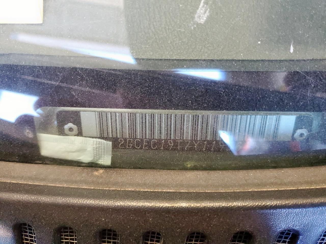 2000 Chevrolet Silverado C1500 VIN: 2GCEC19T7Y1195613 Lot: 82259705