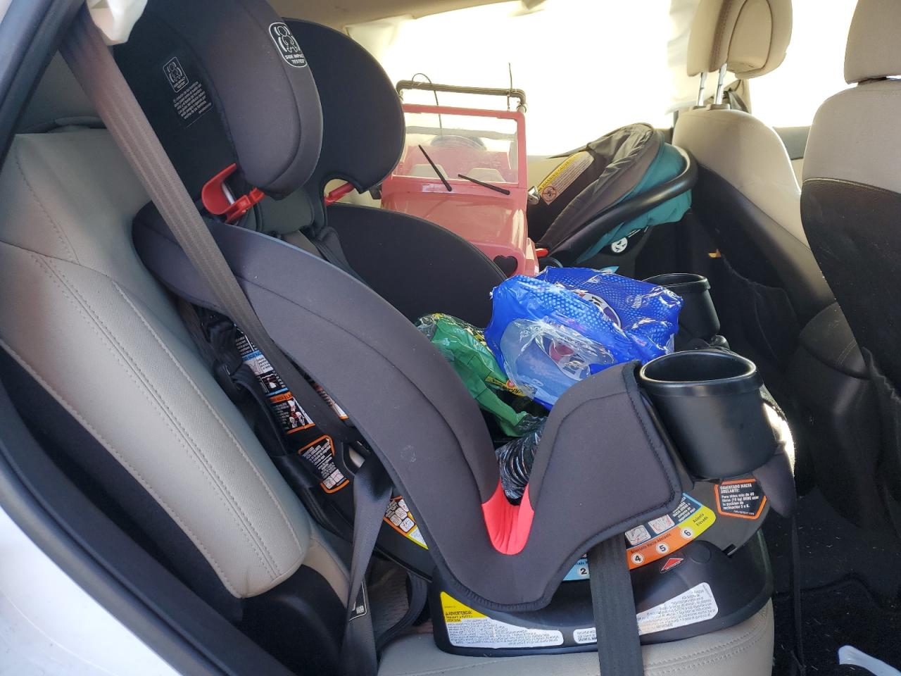 2017 Hyundai Santa Fe Sport VIN: 5NMZT3LB5HH029521 Lot: 90811675