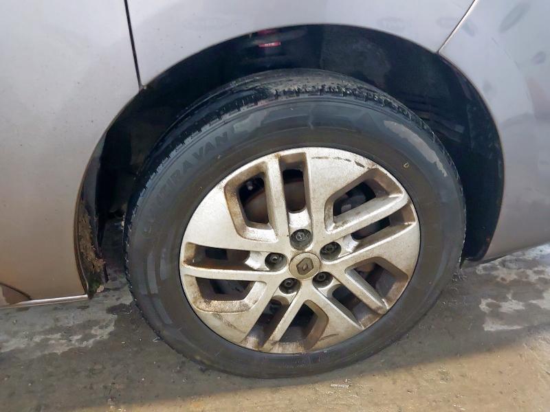 2017 RENAULT TRAFIC LL29 ENERGY DCI 125 SPORT NAV CREW VAN