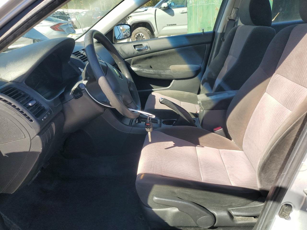 2004 Honda Accord Lx VIN: 1HGCM56354A162515 Lot: 86083175