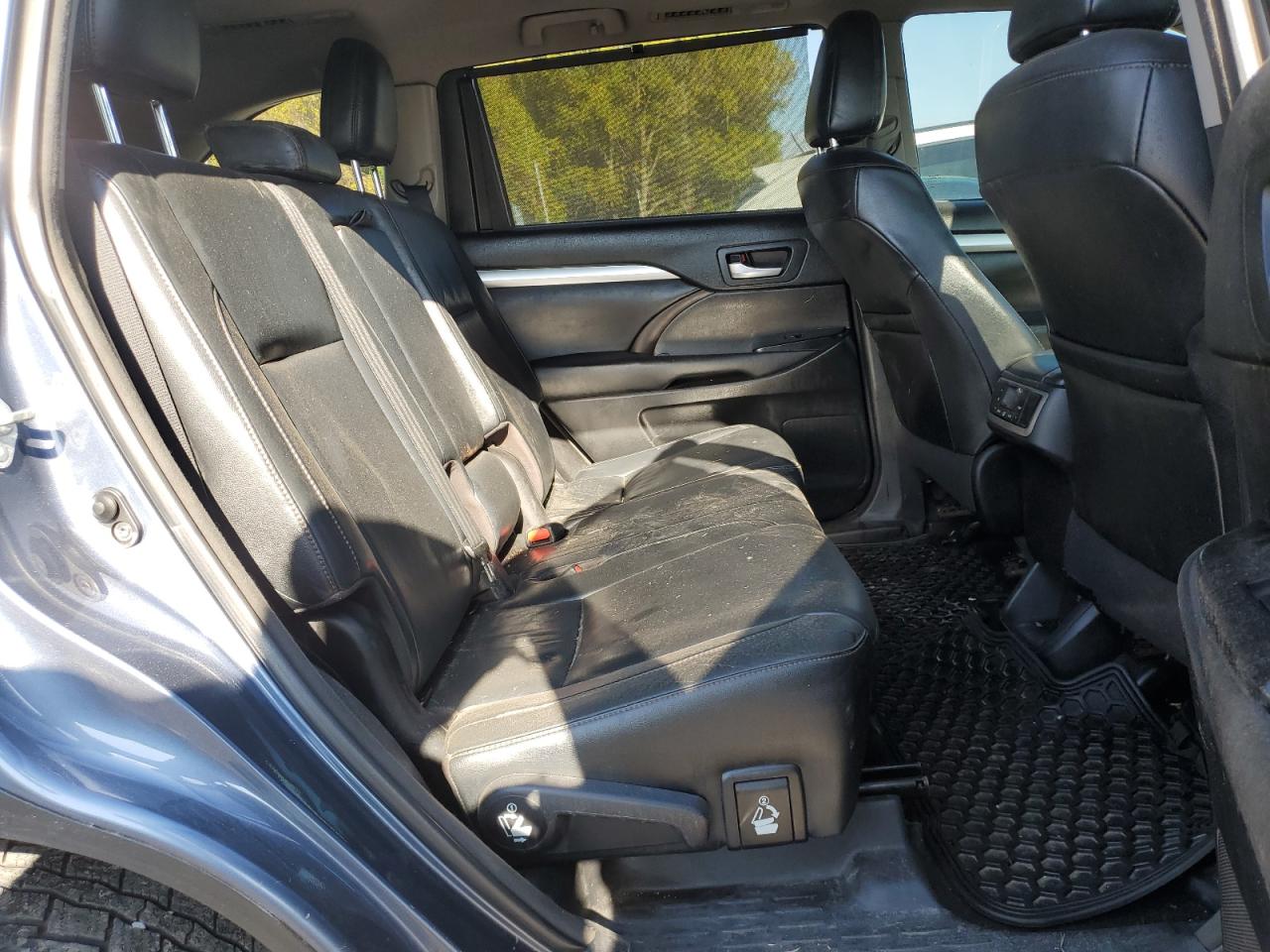 2017 Toyota Highlander Hybrid VIN: 5TDJGRFH4HS032587 Lot: 85309725