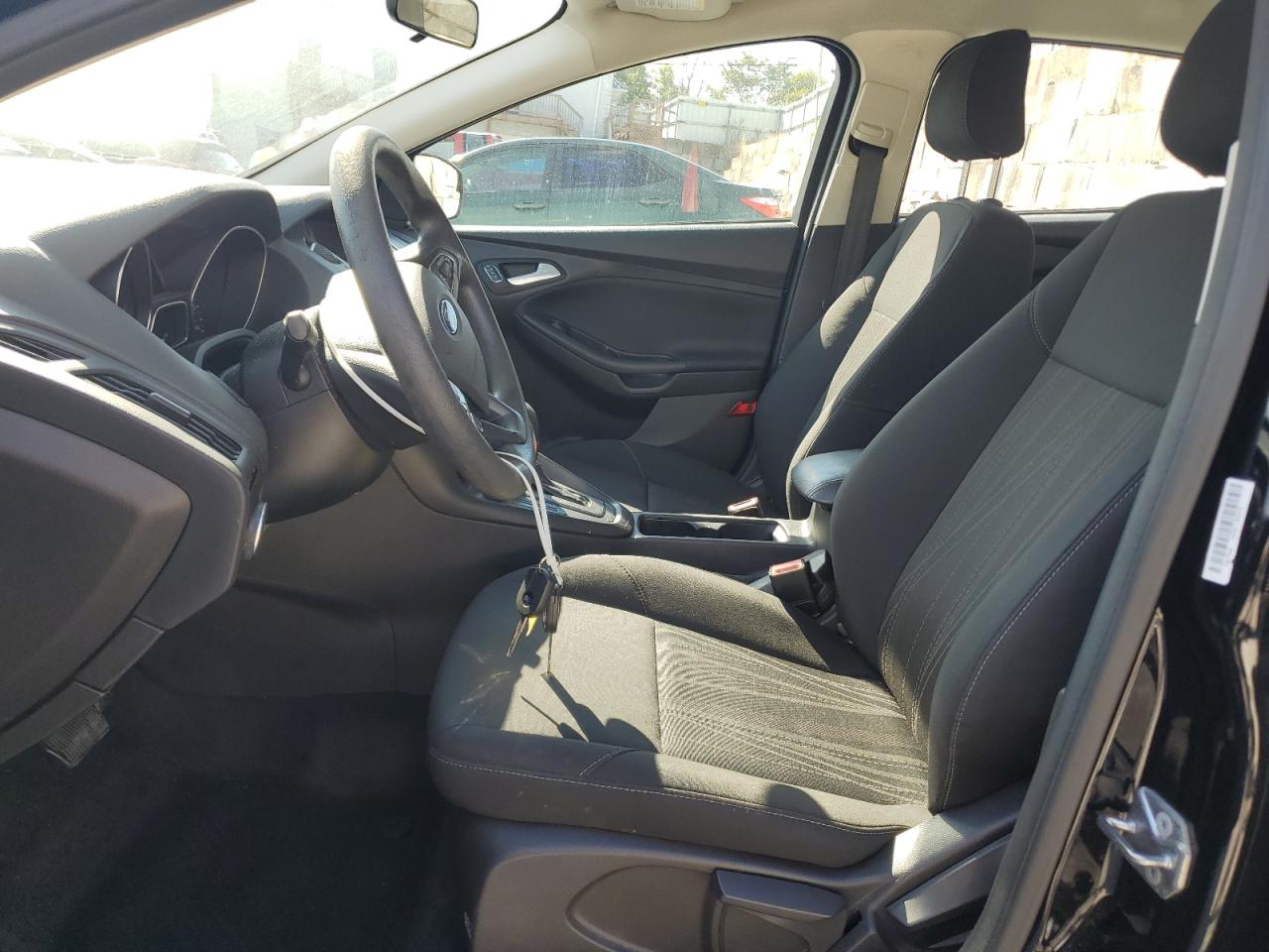 2018 Ford Focus Se VIN: 1FADP3F24JL203194 Lot: 84191985