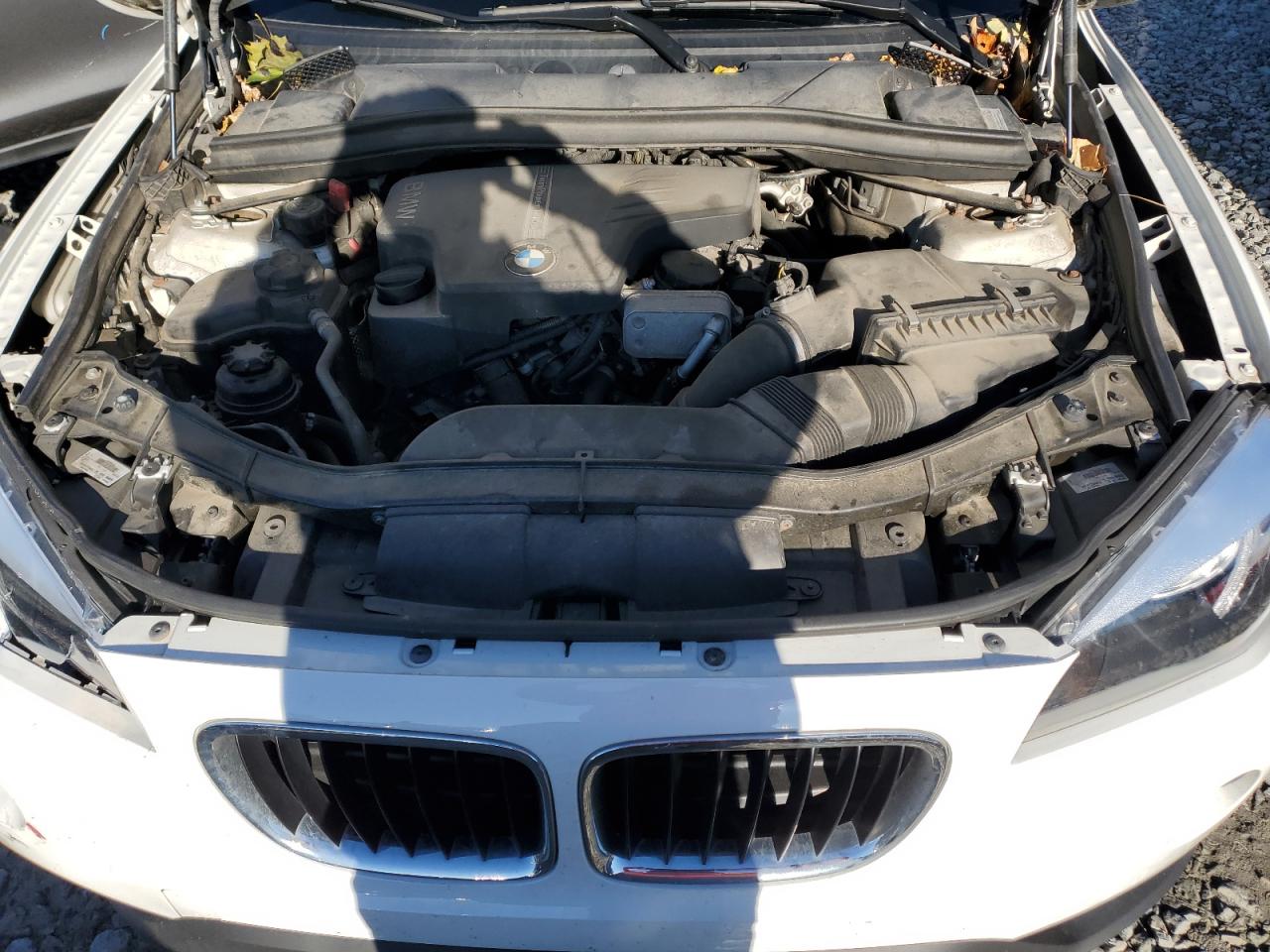 2014 BMW X1 xDrive28I VIN: WBAVL1C58EVY15869 Lot: 84724035