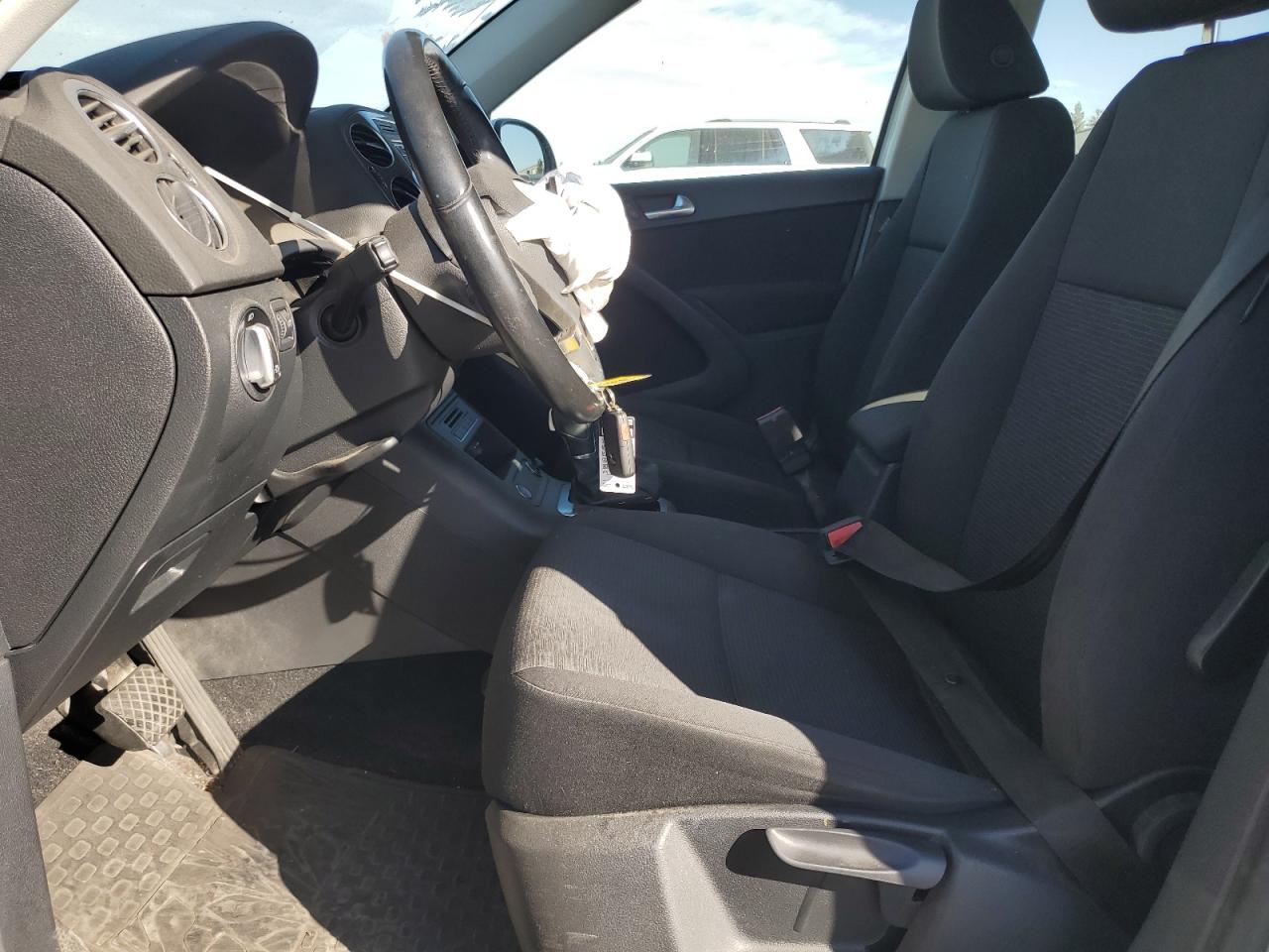 2017 Volkswagen Tiguan S VIN: WVGBV7AX3HK051986 Lot: 85924965