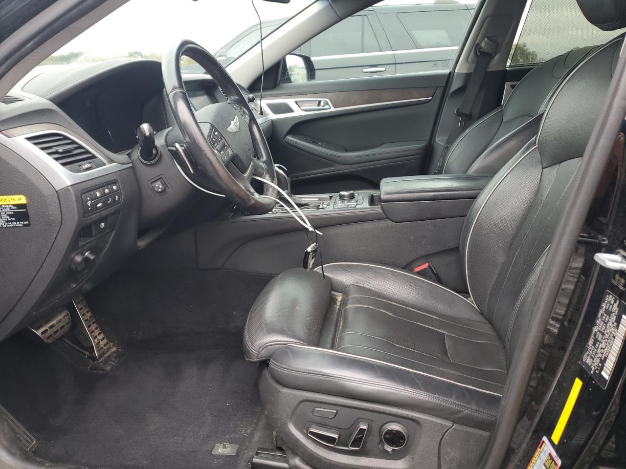 2015 Hyundai Genesis 5.0L VIN: KMHGN4JF3FU015678 Lot: 90056515